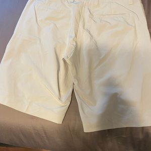 Callaway Golf Shorts 33